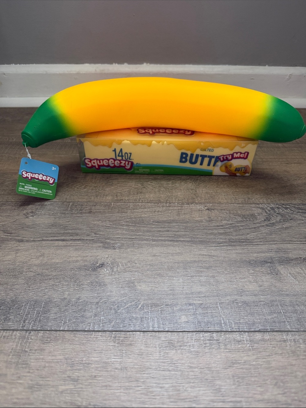 SUNNY DAYS SQUEEZY BANANA AND BUTTER VIRAL SQUISHY TOYS